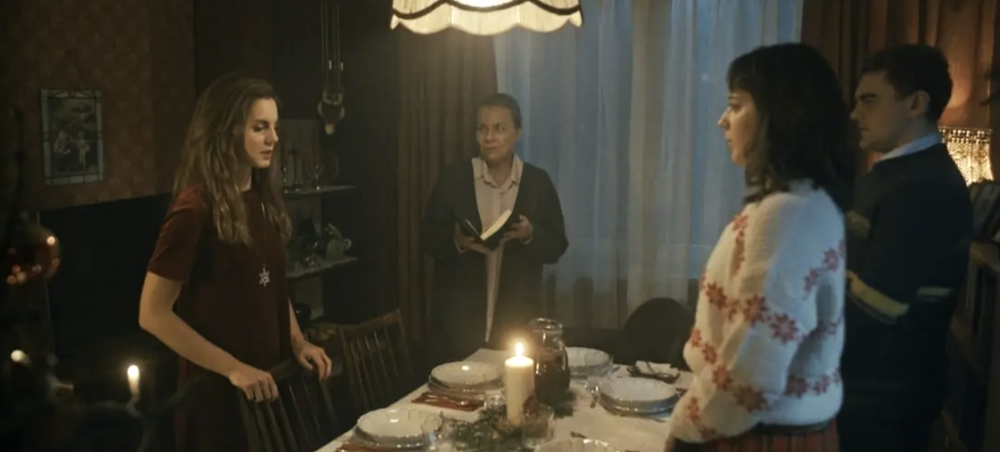 Kadr z filmu Dom Dobry