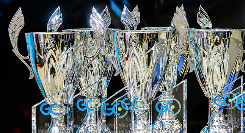 Puchary dla zwycięzców Global Management Challenge