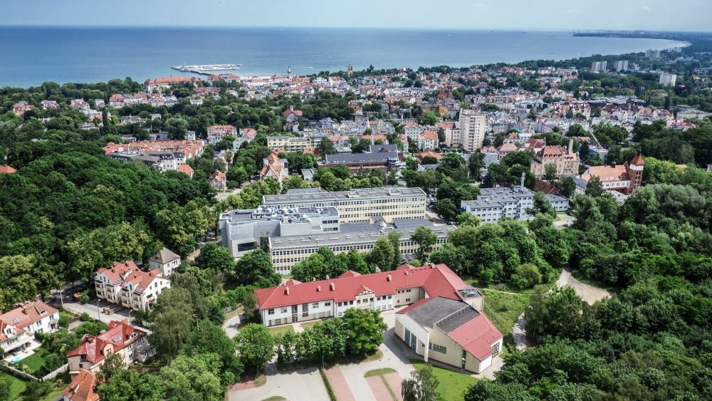 Panorama kampusu w Sopocie. Fot. Maciej Kosycarz
