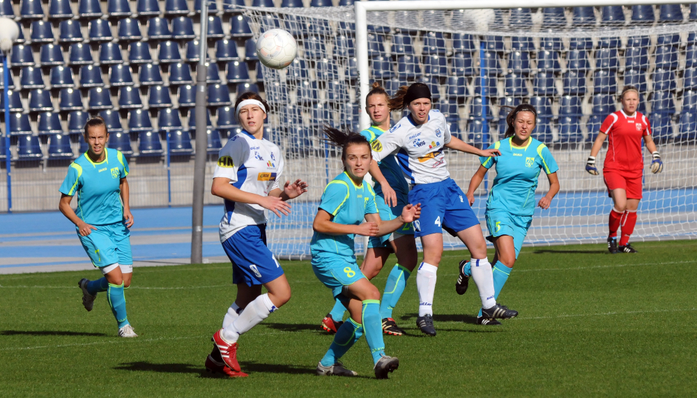 Mecz kobiet w piłkę nożną Fot. Paweł Skraba 